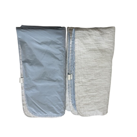Amazon Essentials Other - washable Pet Pads Small Animal white Good Quilted 34x36 leak proof